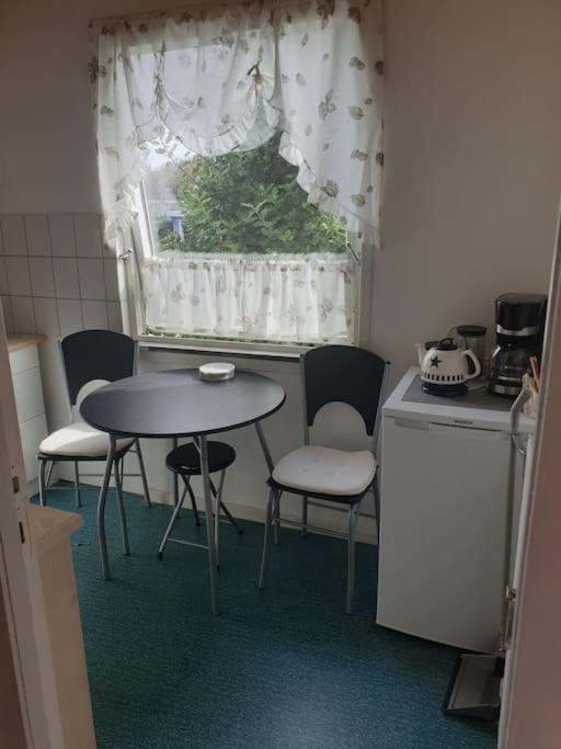 Cozy Apartment In 히르츠할즈 외부 사진
